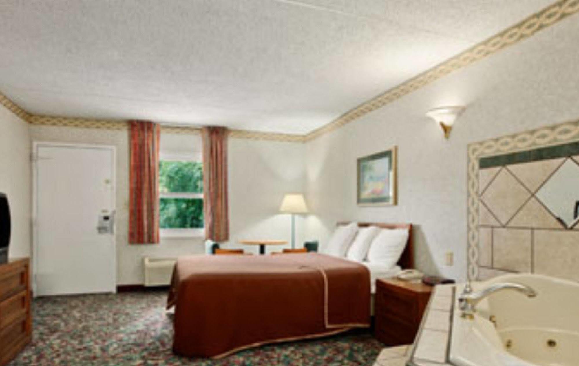 Diamond Carlisle Hotel Екстериор снимка